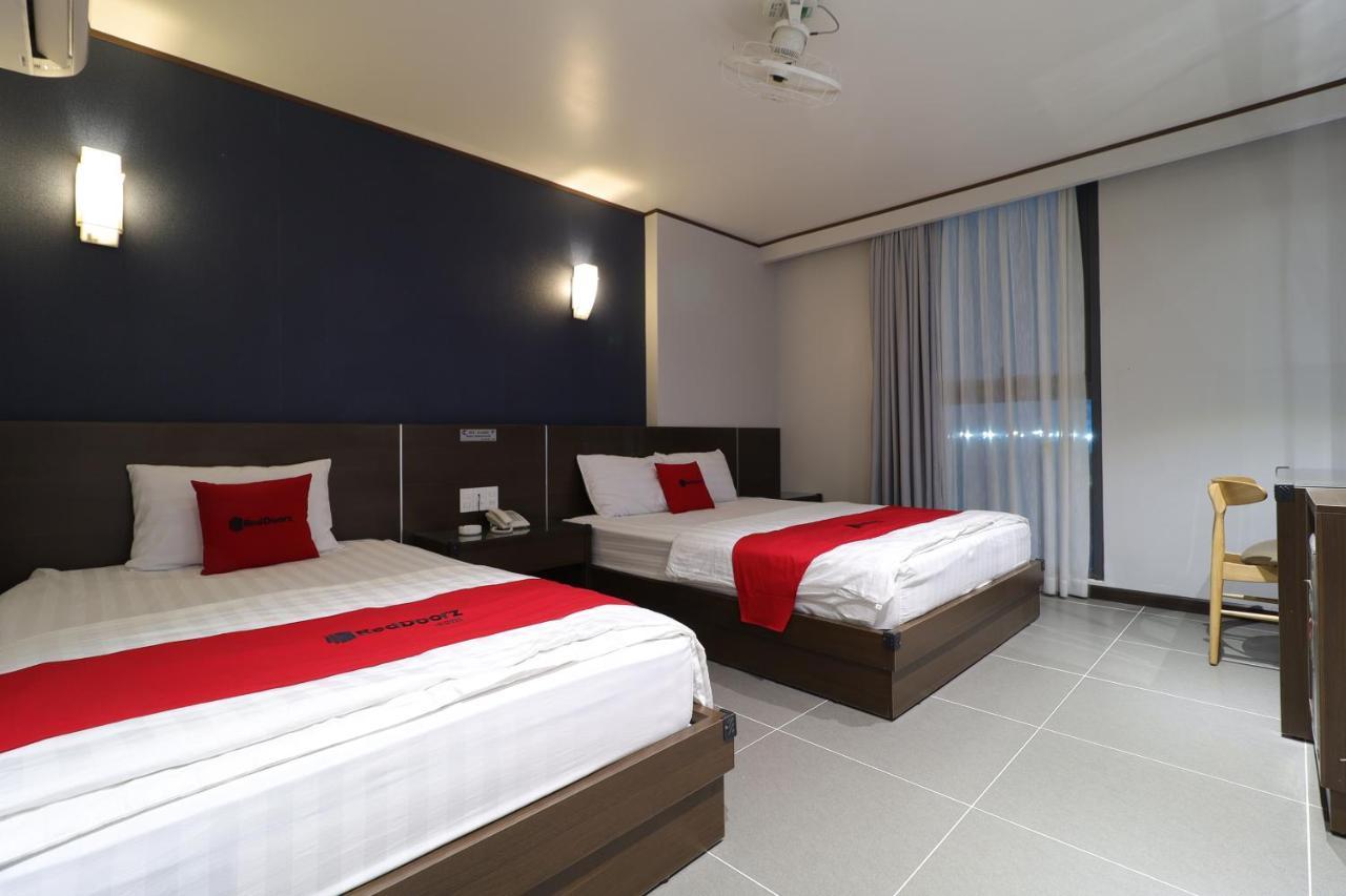 Hôtel Reddoorz Plus & Cloud 9 Quang Trung à Hô Chi Minh-Ville Extérieur photo